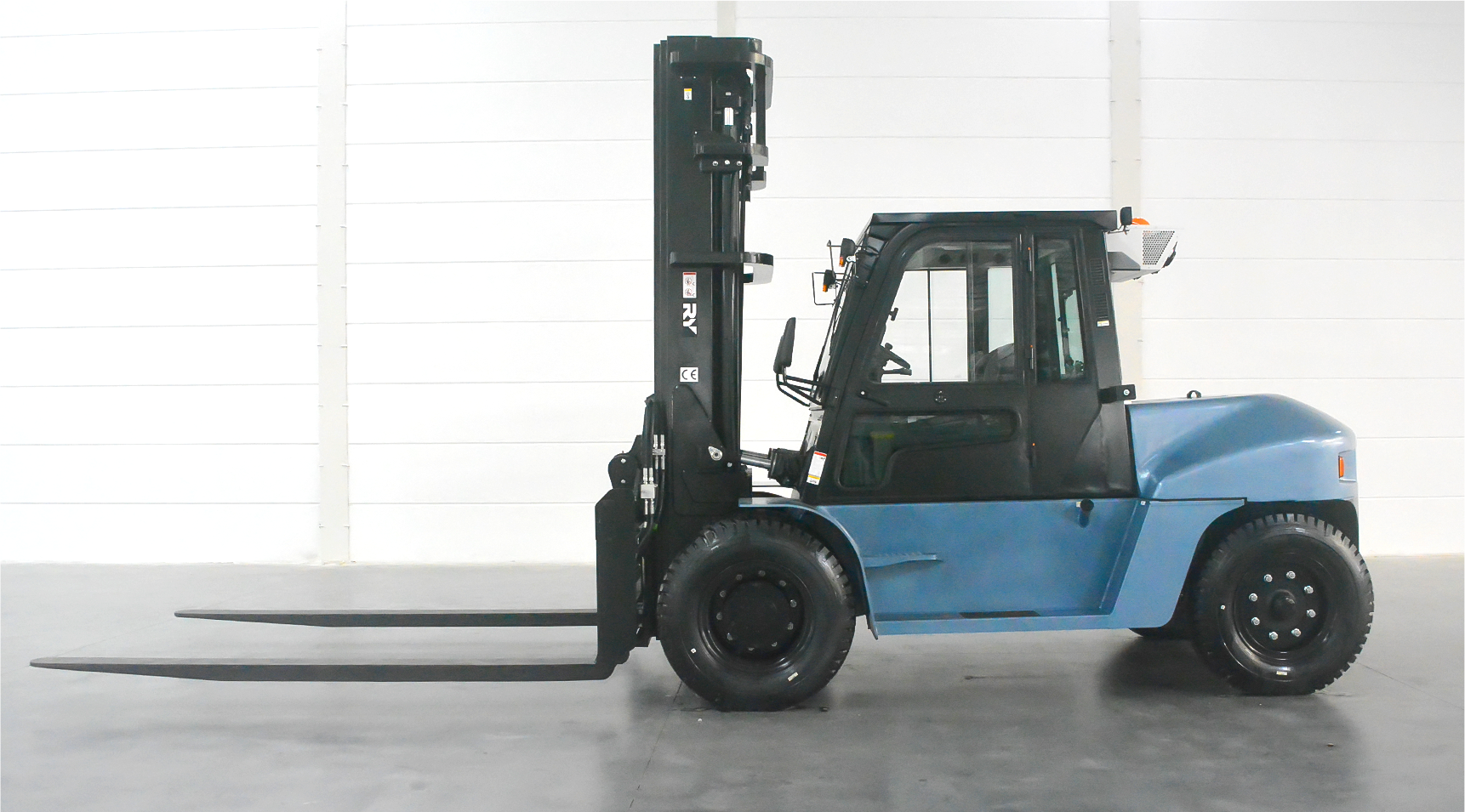 Royal's New Generation Pro Plus Series Series Internal Combustion ForkLifts 5.0 - 10,0 tonnellate 