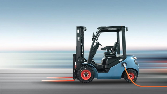 LFP Battery Technology in Material Handling Industry.png